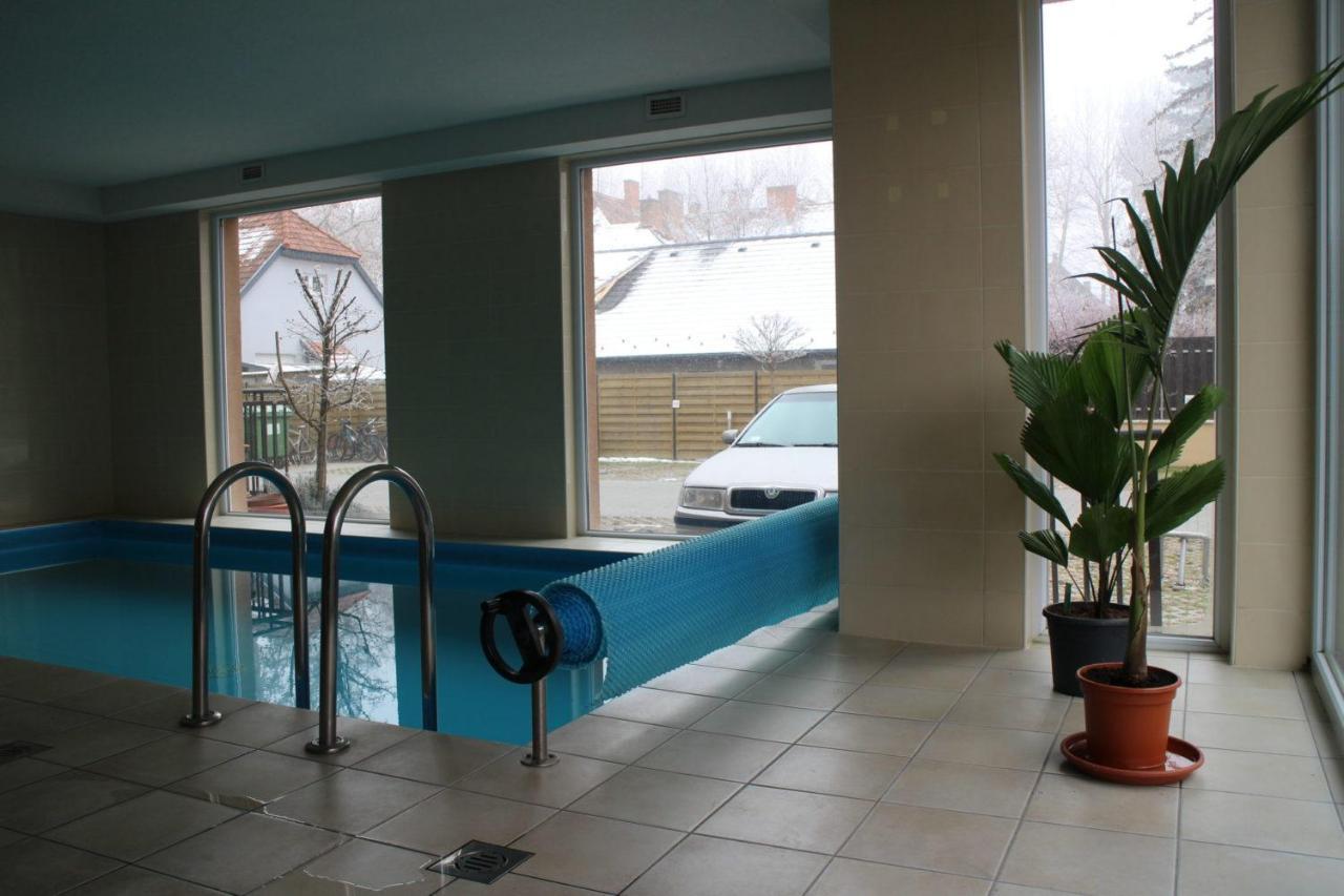Bamboo Wellness Apartment Siófok Eksteriør bilde